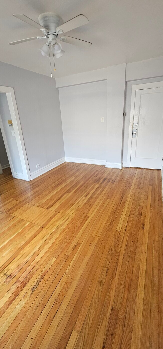 Foto del edificio - 4613 N Beacon St