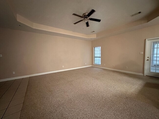 Foto del edificio - 1233 Port Arthur Terrace