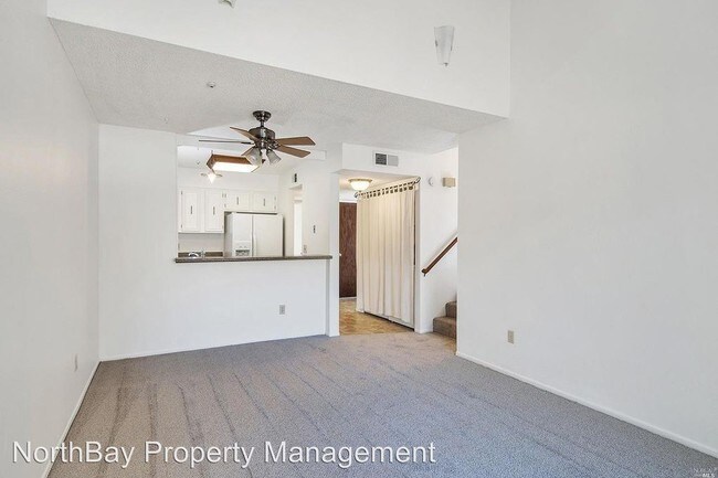 Building Photo - 3 br, 2 bath House - 22 Redwood Ct