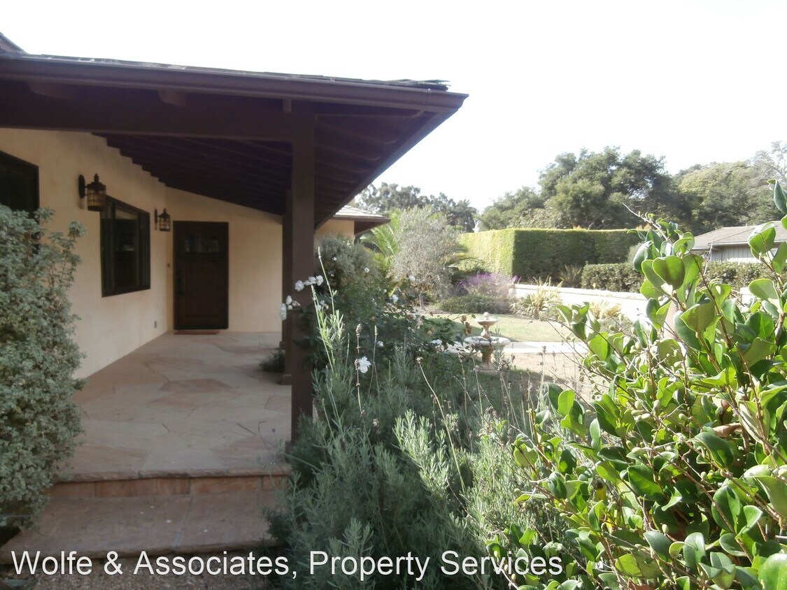 Foto principal - 3 br, 2 bath House - 1595 Miramar Lane
