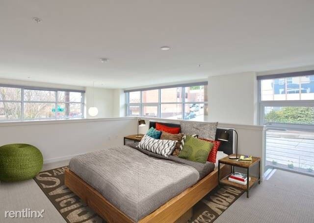 Foto del edificio - 330 3rd Ave W