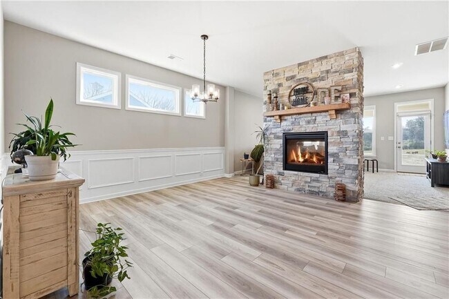 Foto del edificio - 158 Laurel Farms Ln