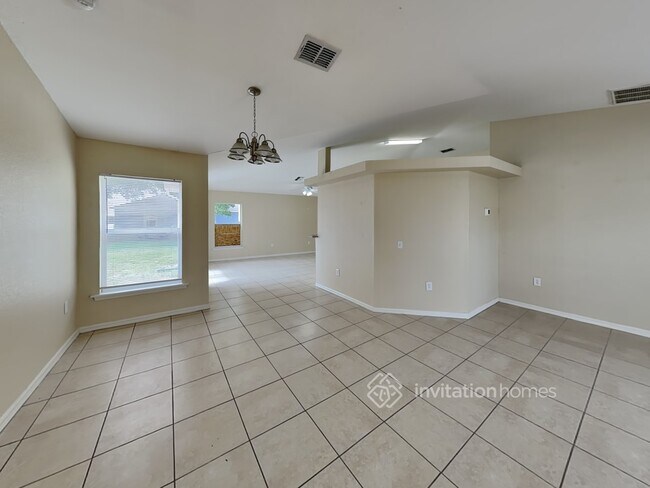 Building Photo - 550 Dove Ct