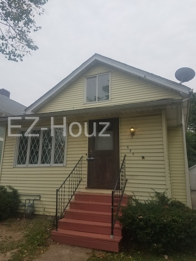 Foto principal - 537 Lisbon Ave
