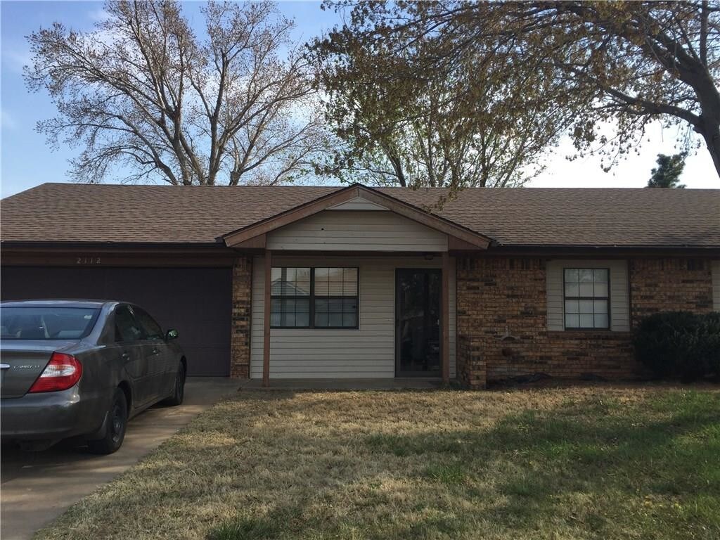 Primary Photo - 2112 Morgandee Ln