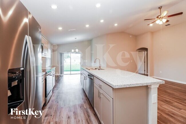 Building Photo - 6778 Hanworth Ln