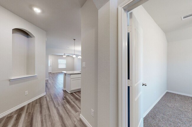 Foto del edificio - 4 Bedroom 2 Bath 2 Car garage in Pleasant ...