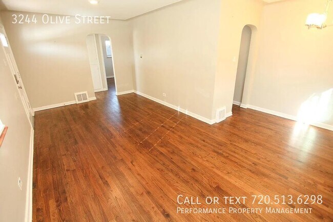 Building Photo - 3244 Olive St