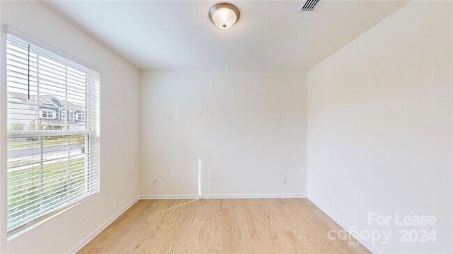 Building Photo - 1543 Felthorpe Way