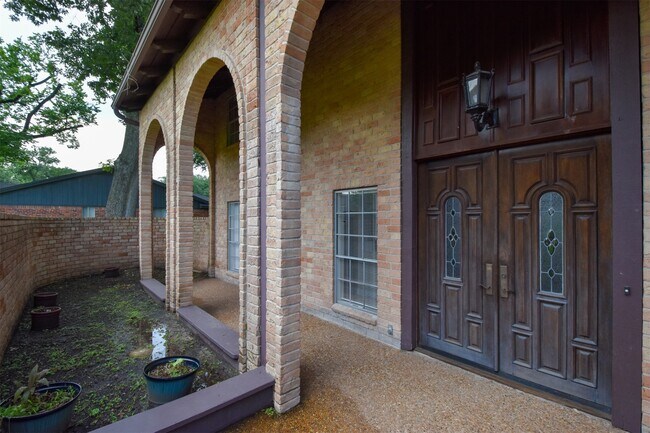 Foto del edificio - 18603 Point Lookout Dr