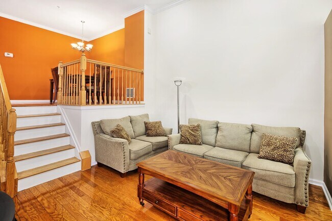 Foto del edificio - 363 Oswego Ct