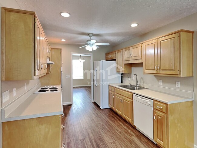 Foto del edificio - 308 Bluefield Ln