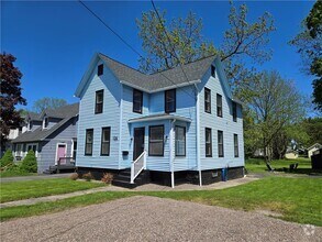 Building Photo - 126 Lake Ave