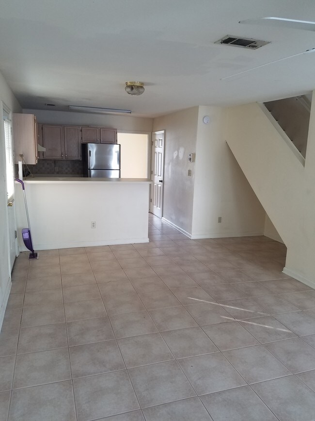 Foto del edificio - 778 Timberwood Cir E