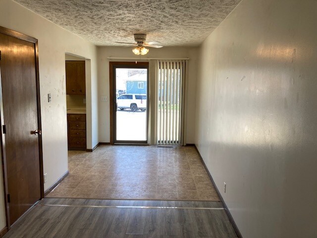 Building Photo - 2905 W Koenig St