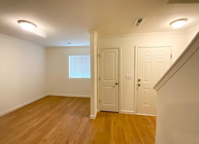 Building Photo - 3518 Marksbury Dr