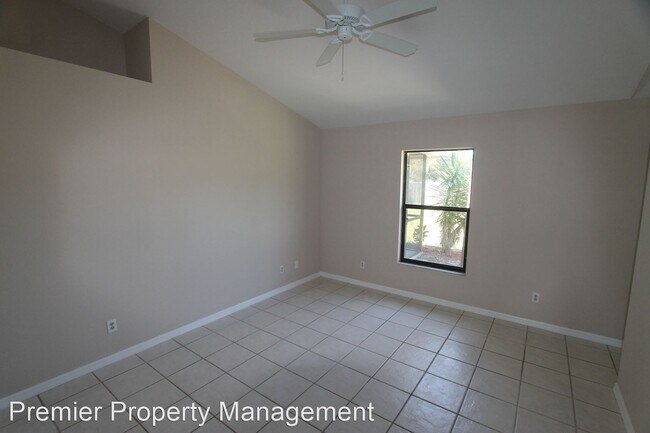 Foto del edificio - 3 br, 2 bath House - 5401 32nd Ave SW