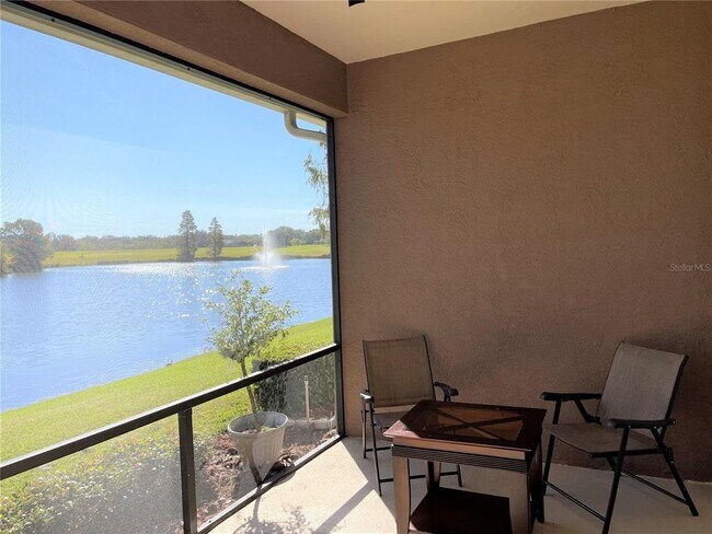 Foto del edificio - 2946 Mission Lakes Dr