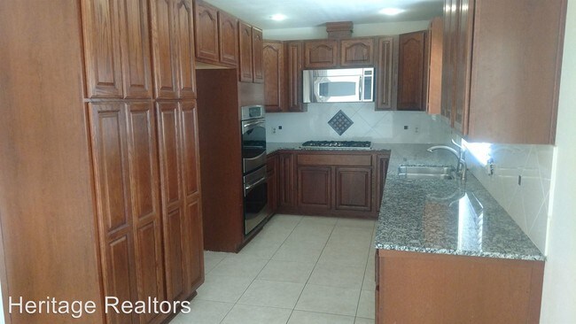 Foto del edificio - 977 E Grangeville Blvd