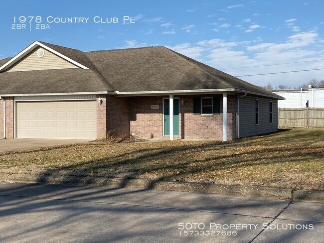 Foto del edificio - 2BD/2BA Duplex in Jackson