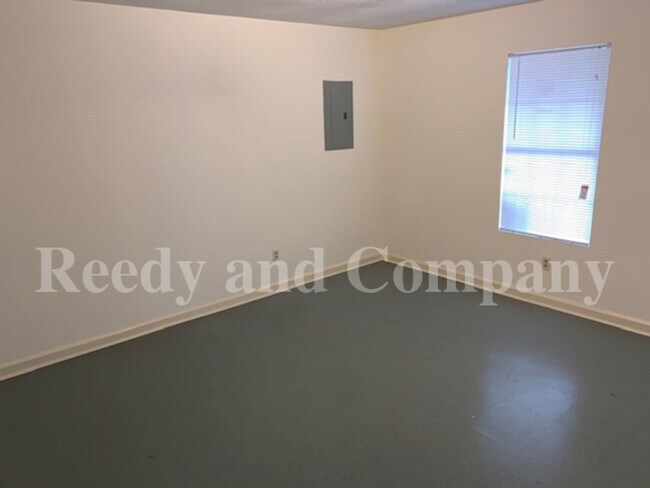 Foto del edificio - 2959 Lark Rd
