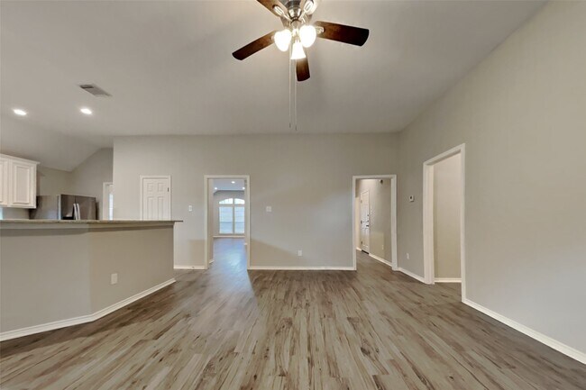 Foto del edificio - 18518 Campers Crest Dr