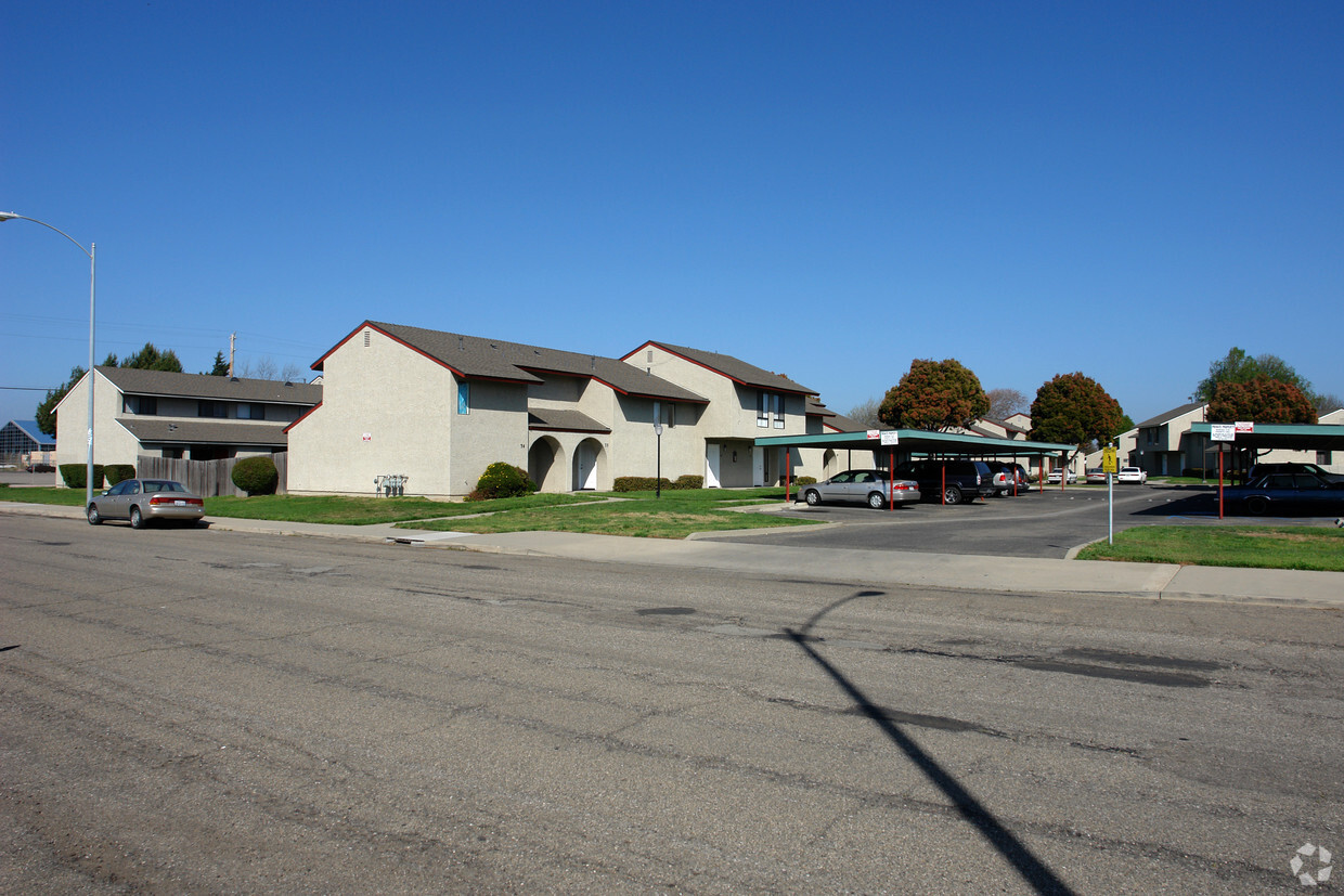 Building Photo - Lompoc Gardens