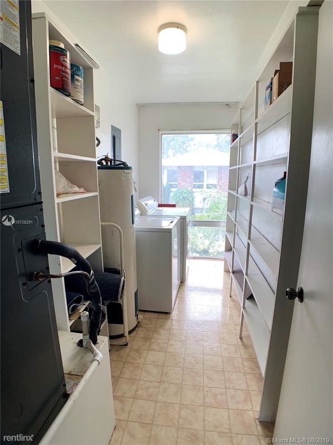 Building Photo - 2 br, 2 bath Condo - Country Club of Miami