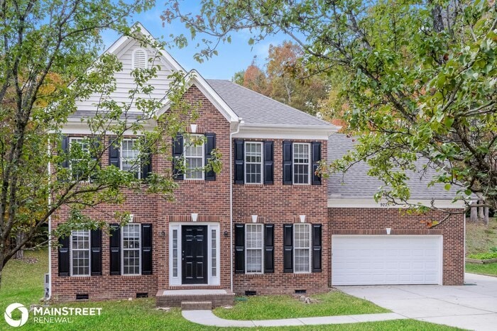 Primary Photo - 9225 MOUNTAIN AIRE CIR, CHARLOTTE, NC 28214