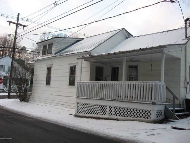 Foto del edificio - 402 Cherry St