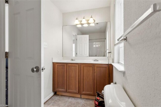 Foto del edificio - 896 A Ave