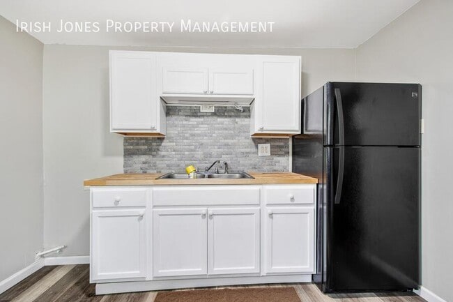 Foto del edificio - 94 Edson-Apt. 5 - rear cottage