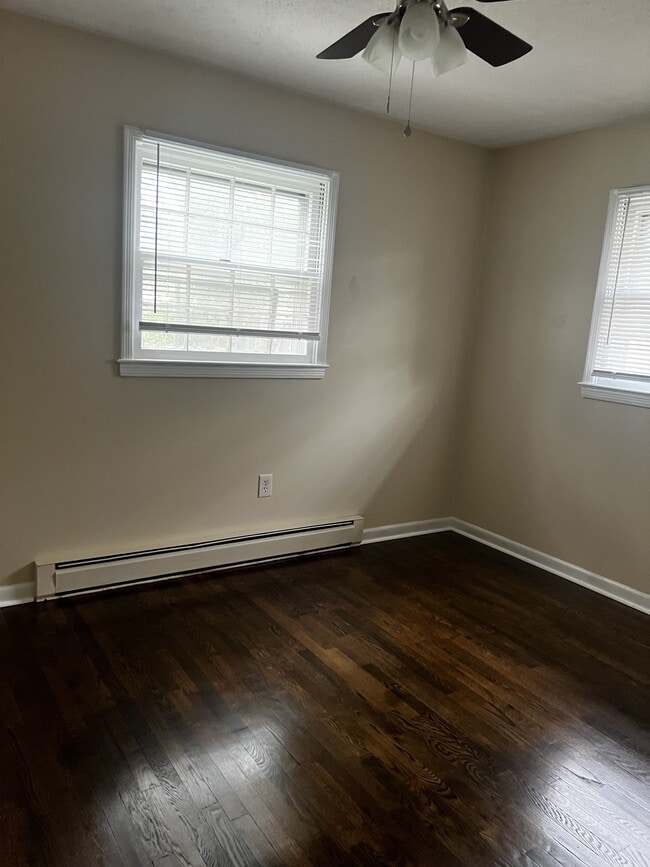 Building Photo - 15 N Purcell Ave
