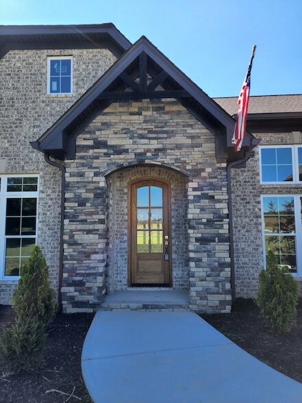 Building Photo - 935 S Cross Bridges Rd