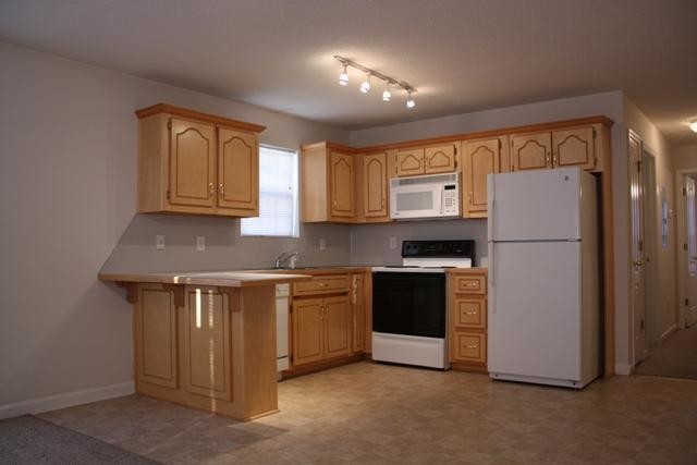 Primary Photo - 2 bedroom, 2 bath apartment