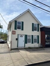 Building Photo - 14 Sheridan St