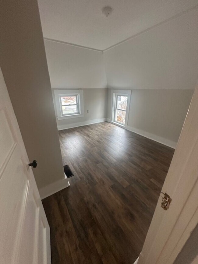 Foto del edificio - Private 2BR/1.5BA House – Recently Updated