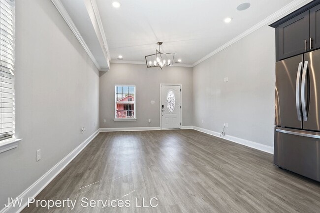 Building Photo - 3 br, 2 bath House - 9025 Olive Street