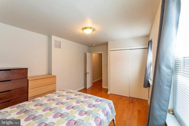 Building Photo - 2220 Fitzwater St