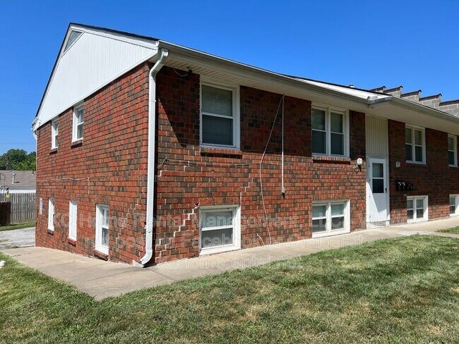 Building Photo - 13428 Spring St