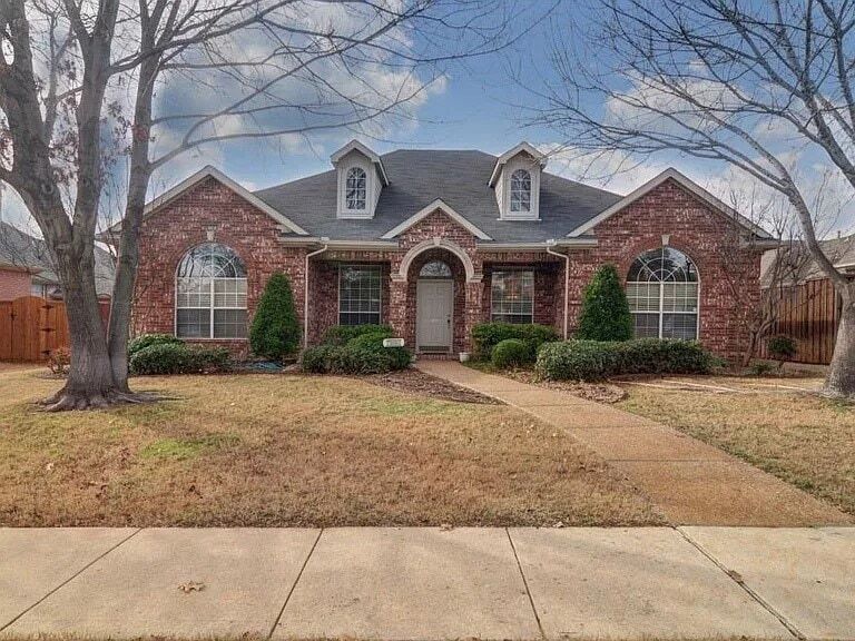 Foto principal - 7801 Roaring Ridge Dr