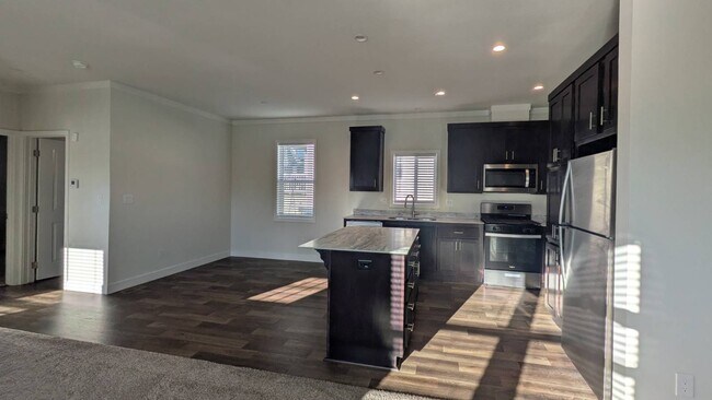 Foto del edificio - 6656 Pentz Rd