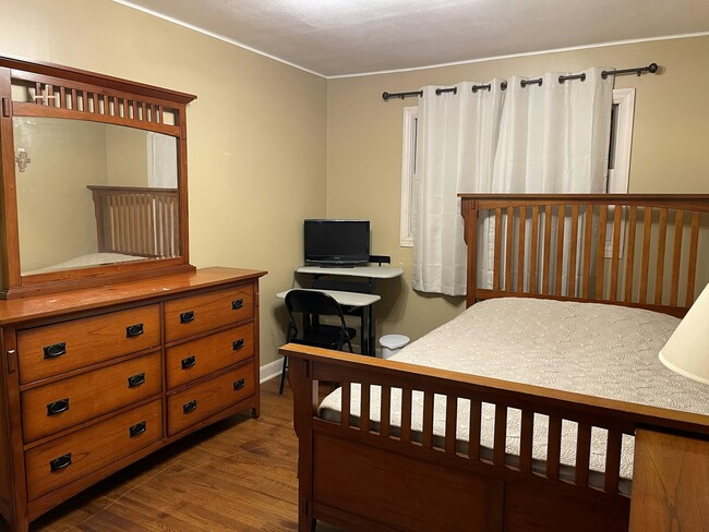 Building Photo - 132 Boulevard