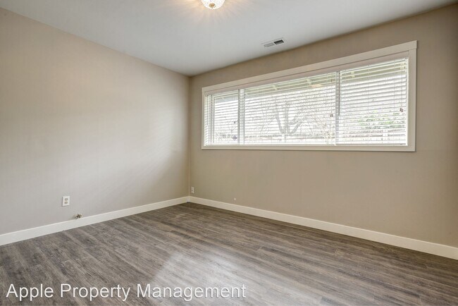 Building Photo - 4 br, 2 bath House - 7513 28th Ave SW