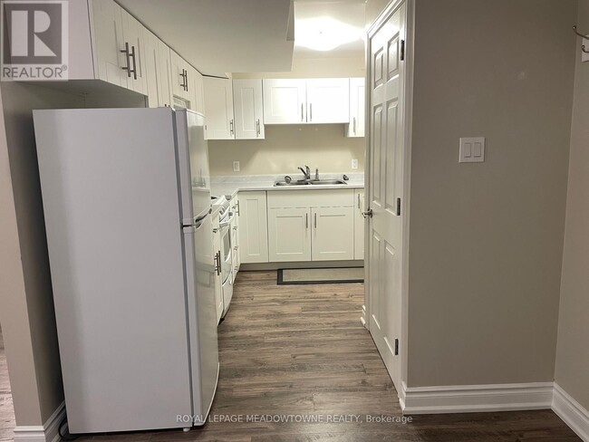 Building Photo - 513 Beaver Ct