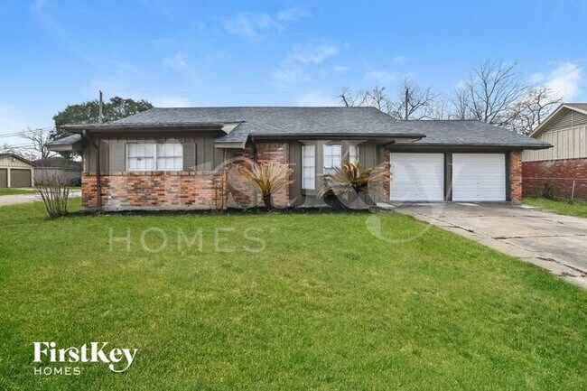 Foto del edificio - 4303 Trail Lake Dr