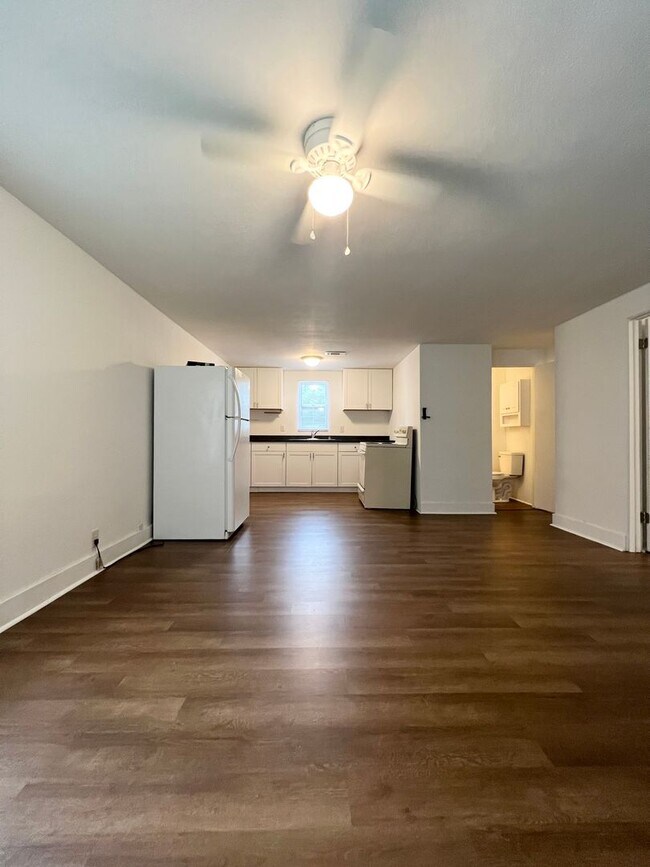 Foto del edificio - 3 Bedroom Home in Kalamazoo
