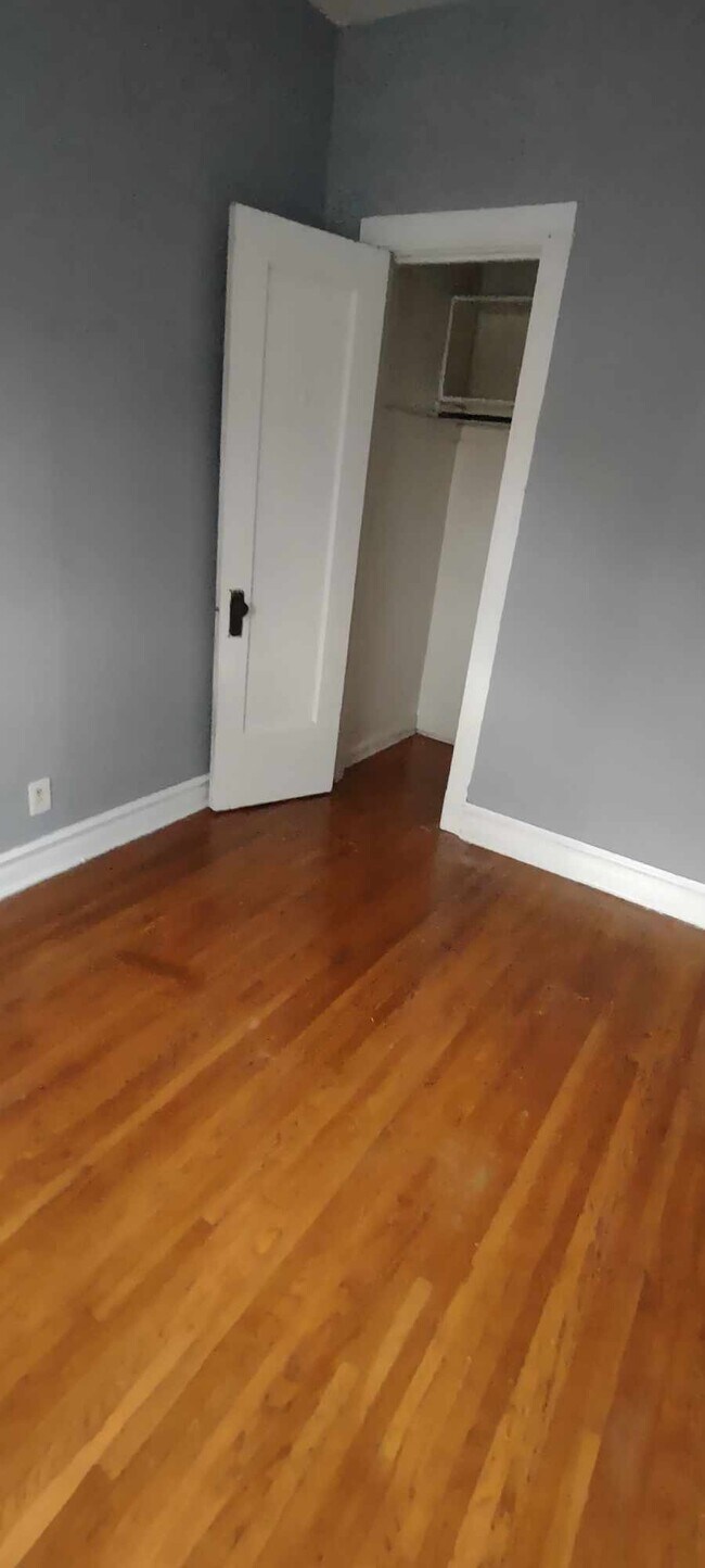 Foto del edificio - 4708 W Van Buren St