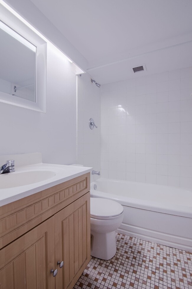 Photo du bâtiment - 1975 Maisonneuve Blvd W