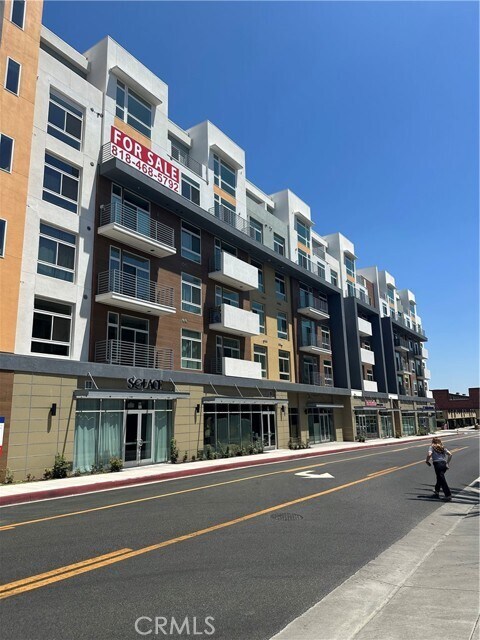 Building Photo - 168 S Monterey St